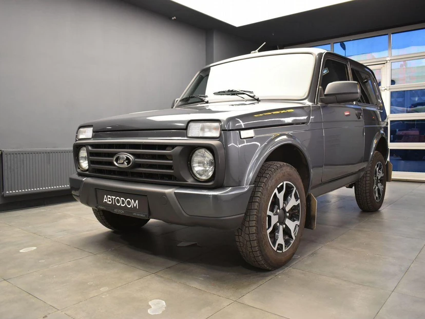 Lada (ВАЗ) Niva Legend I поколение 1.7 MT 4WD (83 л.с.) BLACK'24 Серый 2025 с пробегом 22 258 км