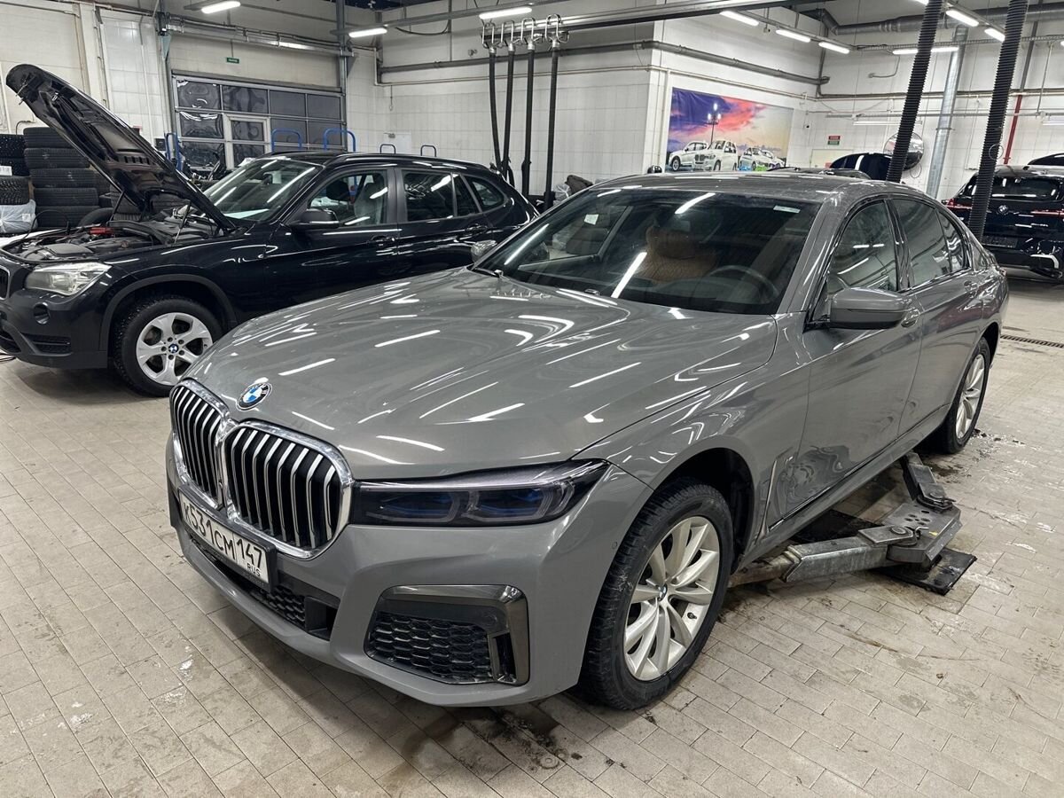 Автомобиль BMW 7 серии VI (G11/G12) [рестайлинг] 730 3.0d AT 4WD (249 л.с.) M Sport Pro Серый 2021 с пробегом 169 276 км