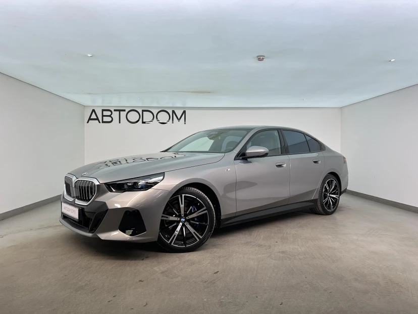 BMW 5 серии VIII поколение (G60) 2.0 AT 4WD (258 л.с.) Base Серый 2025