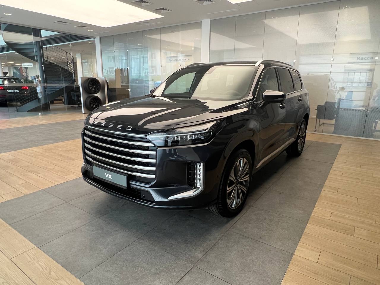 Автомобиль EXEED VX I [рестайлинг] 2.0 AT 4WD (249 л.с.) President (7 мест) Серый 2024 