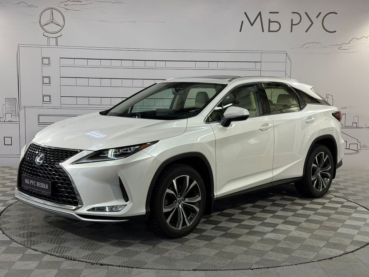 Автомобиль Lexus RX IV [рестайлинг] 2.0 AT 4WD (238 л.с.) Premium Белый 2019 с пробегом 88 000 км