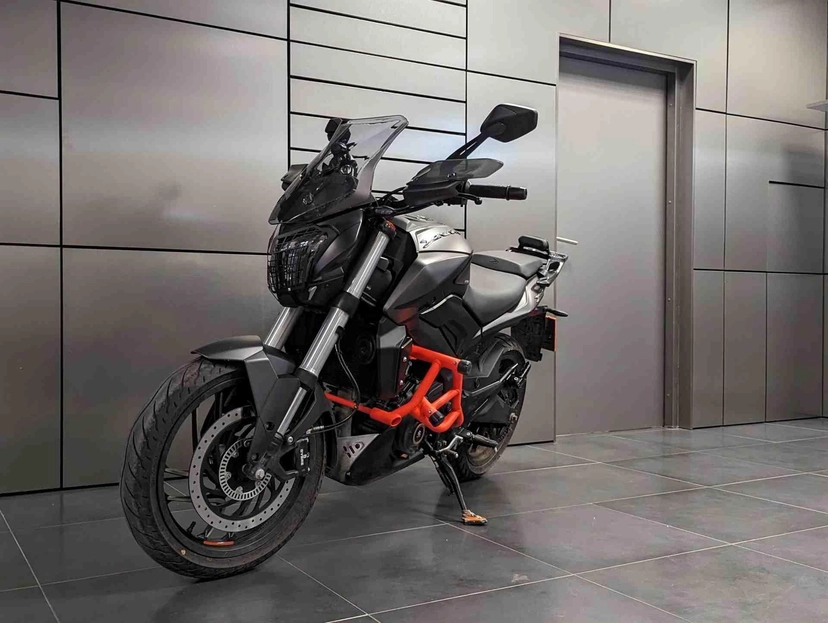 Мотоцикл Bajaj Dominar 400 I поколение Dominar 400 Base Чёрный 2022 с пробегом 8 830 км