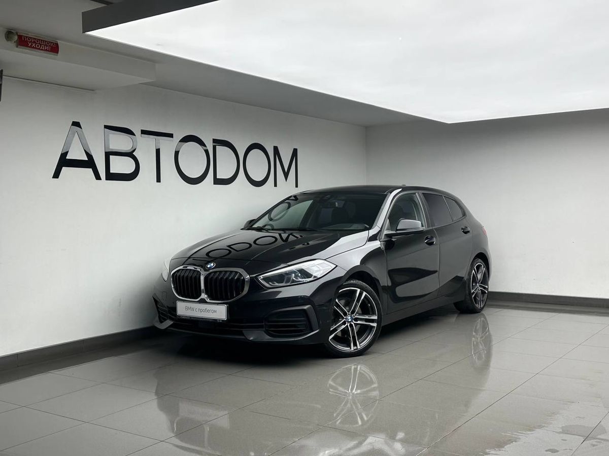 BMW 1 серии III поколение (F40) 118 1.5 AMT (140 л.с.) Base Чёрный 2019 с пробегом 131 424 км
