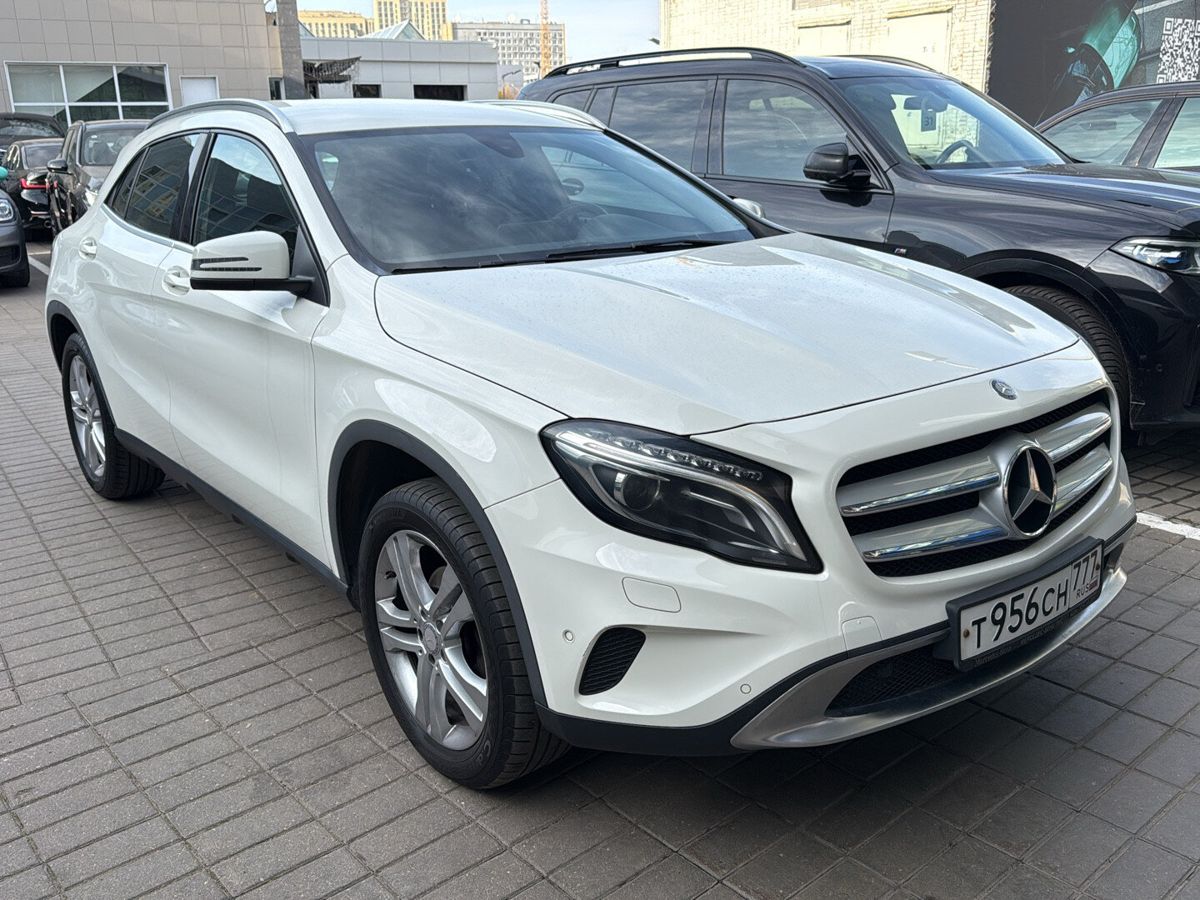 Mercedes-Benz GLA I поколение (X156) 200 1.6 AMT (150 л.с.) Особая серия Чёрный 2015 с пробегом 87 843 км