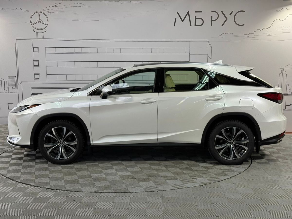 Автомобиль Lexus RX IV [рестайлинг] 2.0 AT 4WD (238 л.с.) Premium Белый 2019 с пробегом 88 000 км
