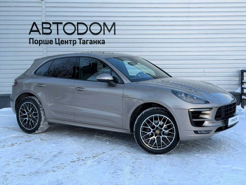 Автомобиль Porsche Macan I поколение 2.0 AMT 4WD (252 л.с.) Base Коричневый 2017 с пробегом 47 000 км