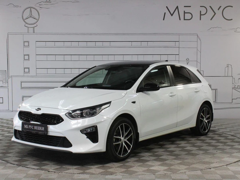 Автомобиль Kia Ceed III поколение 1.6 AT (128 л.с.) Prestige Белый 2018 с пробегом 90 515 км