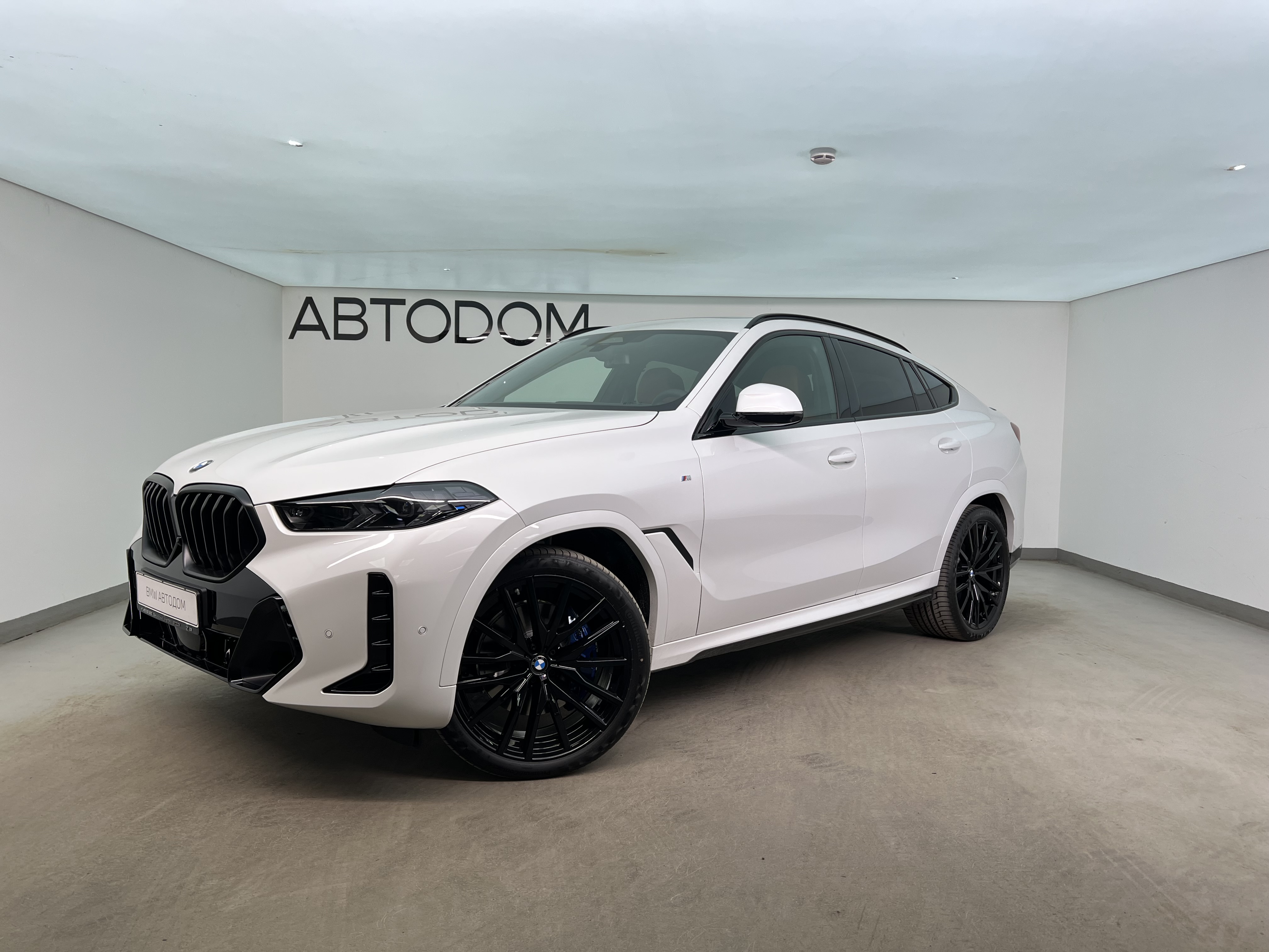 BMW X6 III (G06) [рестайлинг] 3.0 AT 4WD (381 л.с.) M Sport Белый 2026 