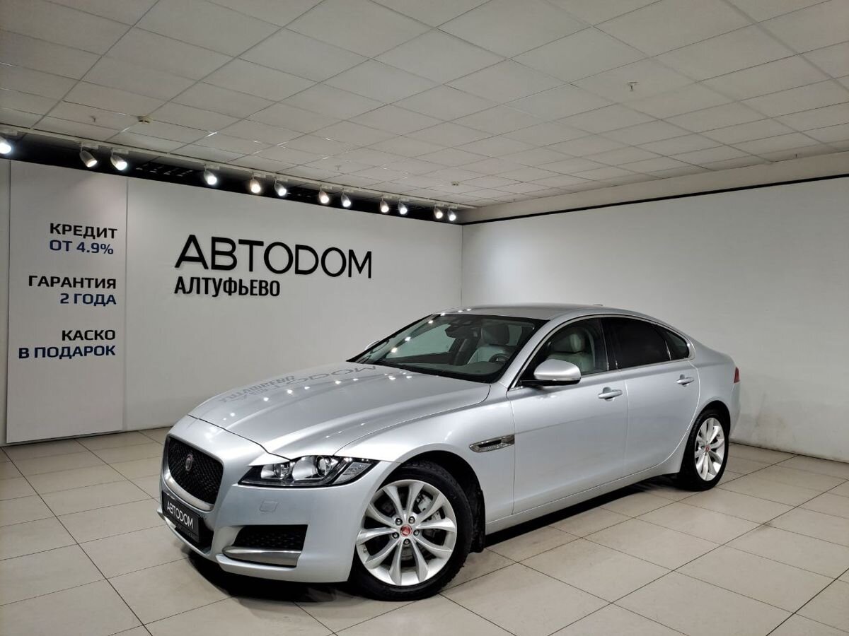 Автомобиль Jaguar XF II поколение 2.0 AT (200 л.с.) Prestige Серый 2017 с пробегом 136 054 км