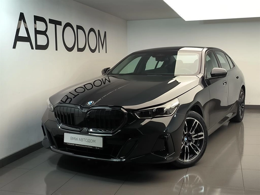 Автомобиль BMW 5 серии VIII поколение (G60) 2.0 AT 4WD (258 л.с.) M Sport Чёрный 2025
