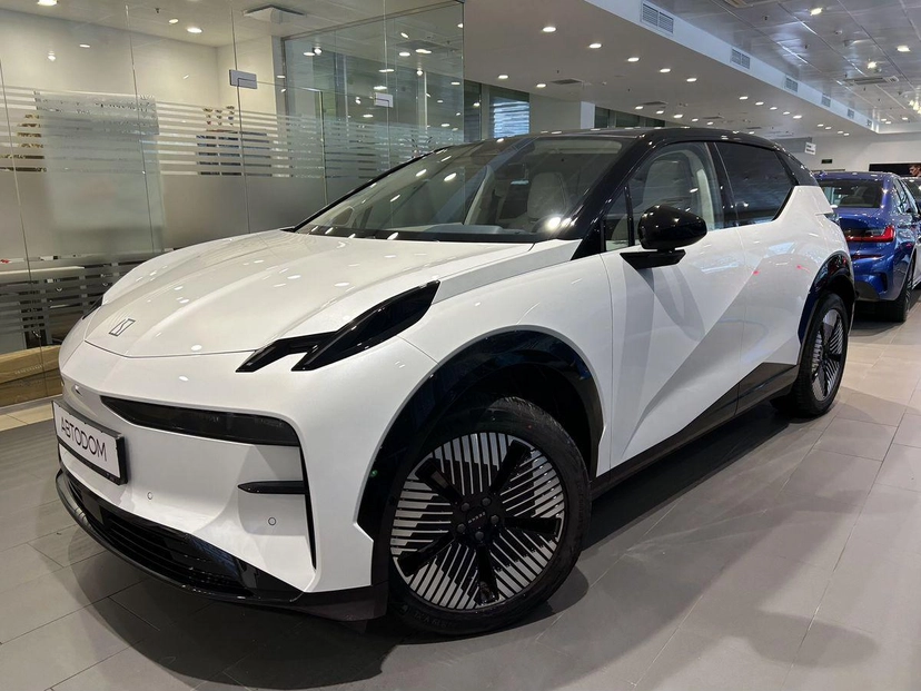 Автомобиль ZEEKR X I поколение Electro AT 4WD (315 кВт) You Белый 2023 с пробегом 56 км