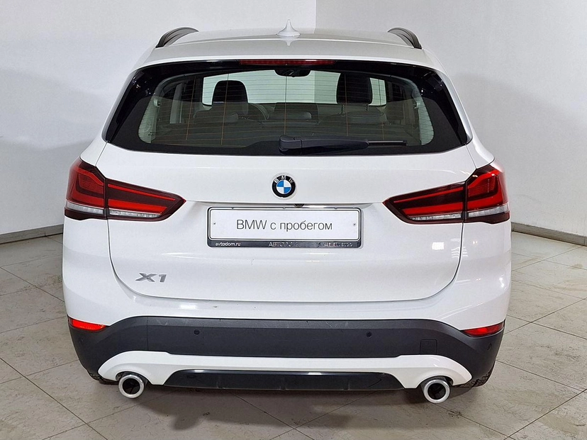 Автомобиль BMW X1 II (F48) [рестайлинг] 2.0d AT 4WD (190 л.с.) Base Белый 2020 с пробегом 82 771 км