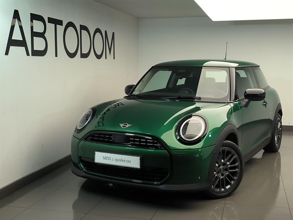 Автомобиль MINI Hatch IV поколение (F65/F66/J01) C 2.0 AMT (163 л.с.) Base Зелёный 2024 