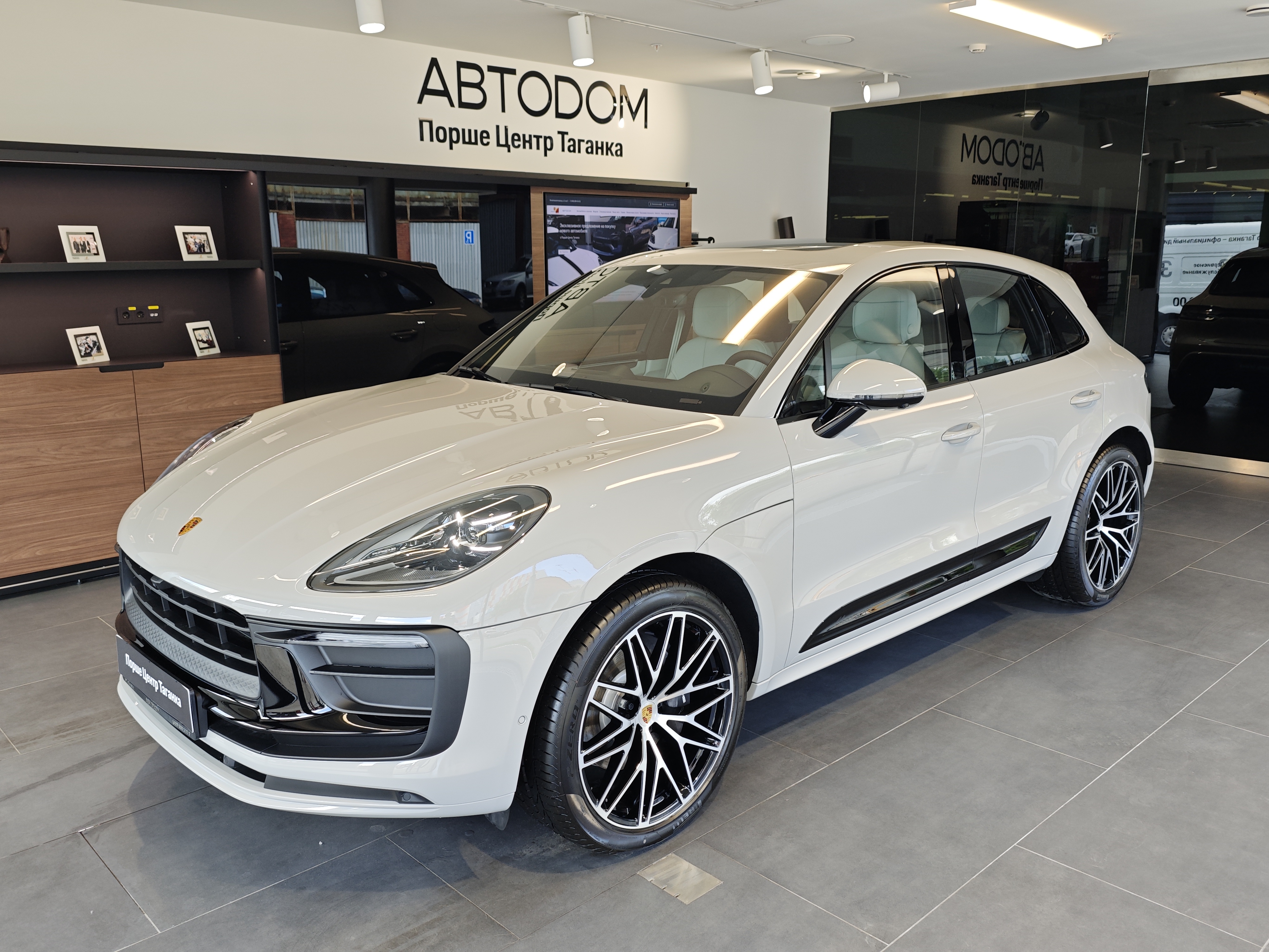 Porsche Macan I [2-й рестайлинг] 2.0 AMT 4WD (265 л.с.) T Серый 2026 