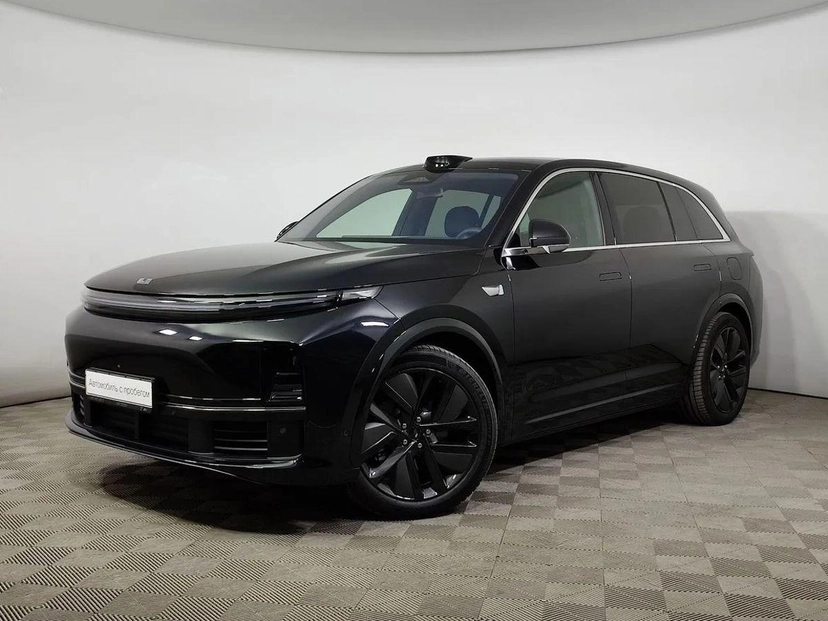 Автомобиль LiXiang L7 I поколение 1.5hyb AT 4WD (449 л.с.) Импорт Чёрный 2023 с пробегом 100 км