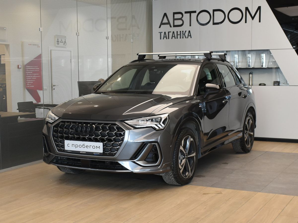 Автомобиль Audi Q3 II поколение (F3) 2.0 AMT 4WD (220 л.с.) Fashionable dynamic Серый 2024 с пробегом 16 474 км