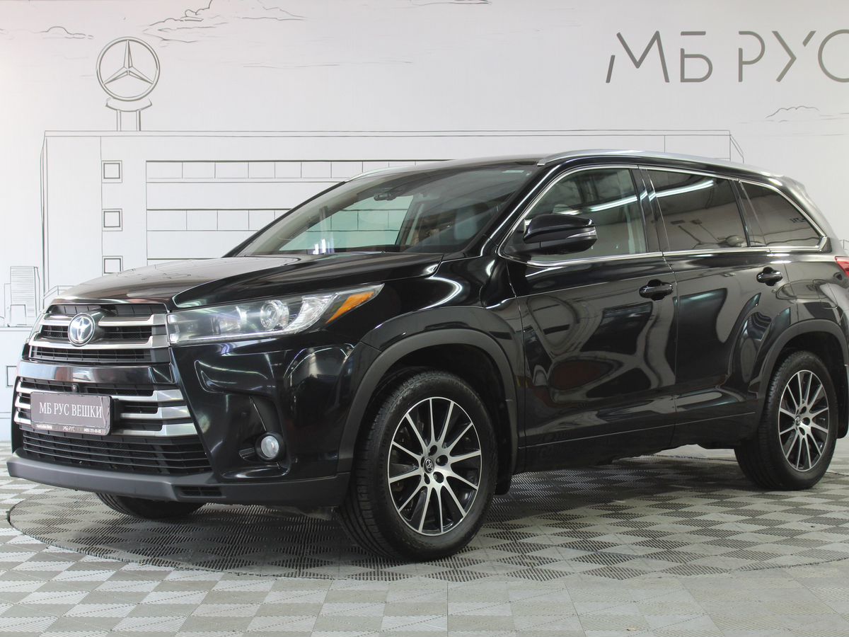 Toyota Highlander III [рестайлинг] 3.5 AT 4WD (249 л.с.) Люкс Safety Чёрный 2016 с пробегом 87 601 км