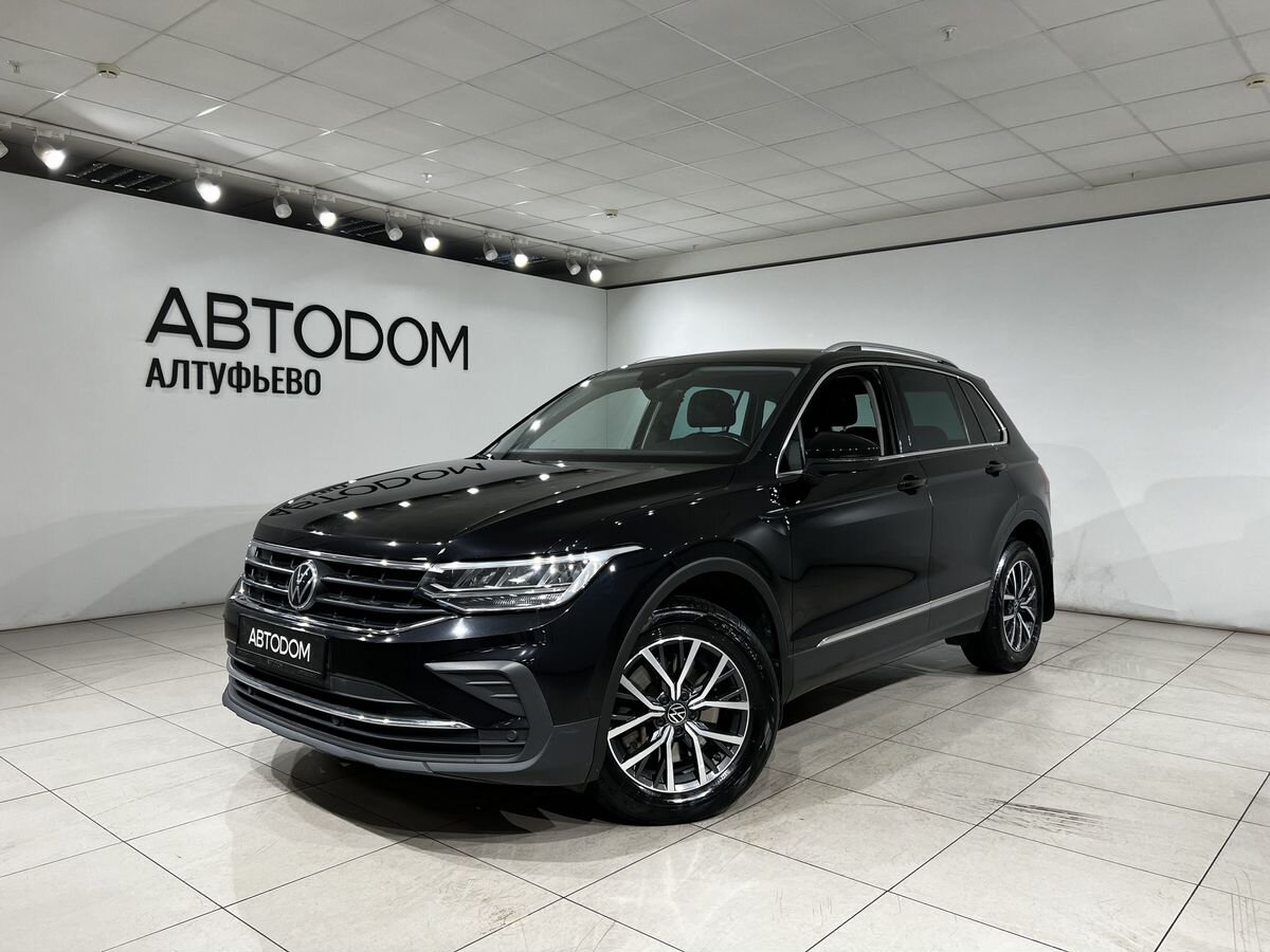 Volkswagen Tiguan II [рестайлинг] 2.0 AMT 4WD (180 л.с.) Status Чёрный 2021 с пробегом 118 350 км