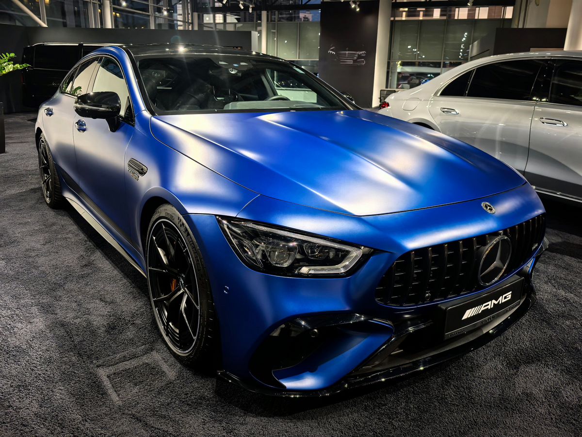 Автомобиль Mercedes-Benz AMG GT I (C190) [рестайлинг] 63 S 4.0hyb AMT 4Matic (843 л.с.) E Performance Синий 2023 с пробегом 5 700 км