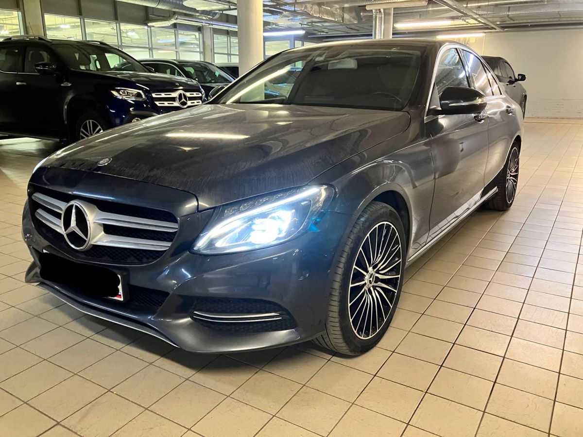 Автомобиль Mercedes-Benz C-Класс IV поколение (W205/S205/C205) 180 1.6 AT (156 л.с.) Особая серия Серый 2015 с пробегом 51 316 км