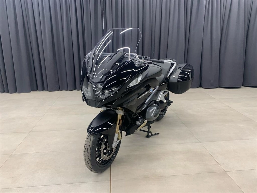 Мотоцикл BMW Motorrad R 1250 RT II поколение R 1250 RT Base Чёрный 2024 с пробегом 6 км