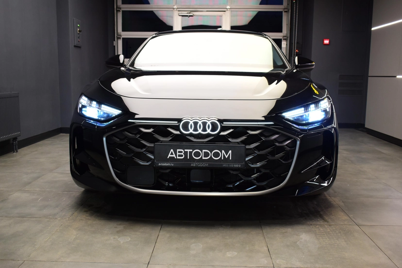 Автомобиль Audi A5 III поколение (B10) 2.0 AMT 4WD (204 л.с.) Base Чёрный 2025