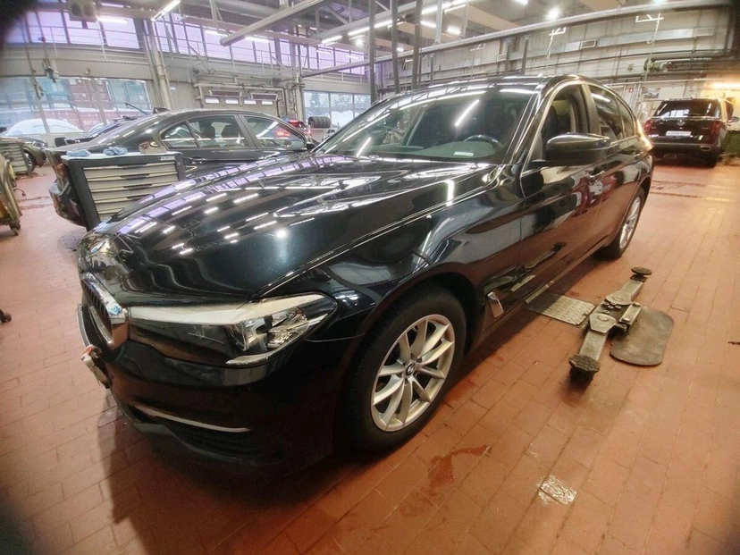 Автомобиль BMW 5 серии VII поколение (G30/G31) 520 2.0d AT (190 л.с.) Business Чёрный 2020 с пробегом 53 560 км