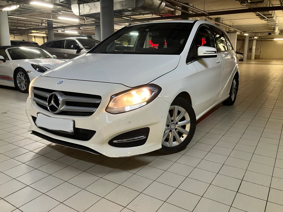 Mercedes-Benz B-Класс II (W246) [рестайлинг] 180 1.6 AMT (122 л.с.) Особая серия Бежевый 2015 с пробегом 119 500 км