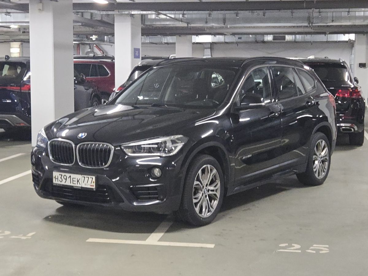 BMW X1 II поколение (F48) 2.0 AT 4WD (192 л.с.) Advantage Чёрный 2017 с пробегом 62 000 км