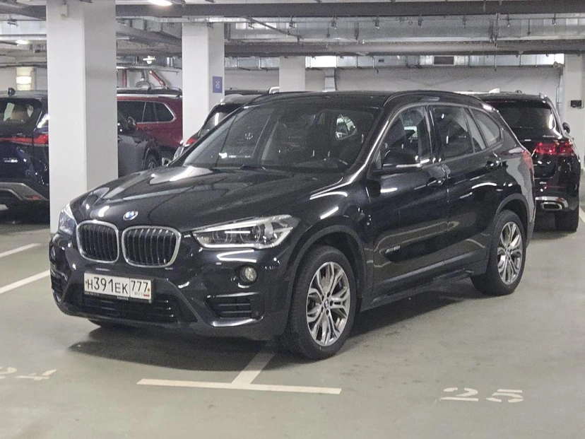 BMW X1 II поколение (F48) 2.0 AT 4WD (192 л.с.) Advantage Чёрный 2017 с пробегом 62 000 км