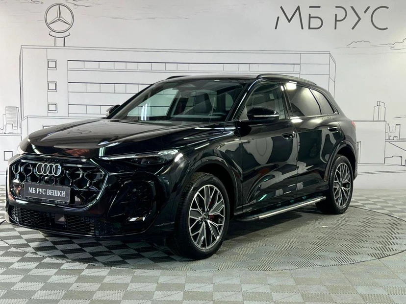 Автомобиль Audi Q5 III поколение 2.0 AMT 4WD (204 л.с.) S-Line Чёрный 2025 с пробегом 55 км