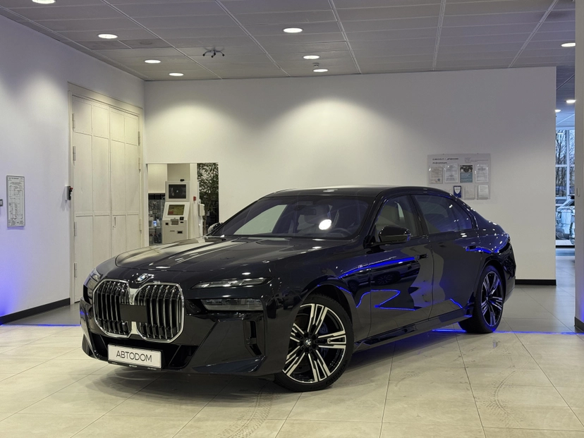 Автомобиль BMW 7 серии VII поколение (G70) 3.0d AT 4WD (286 л.с.) 740d xDrive Чёрный 2022 с пробегом 33 590 км