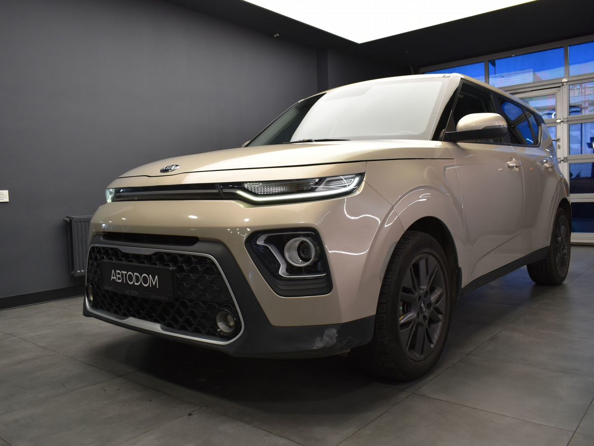Kia Soul III поколение 2.0 AT (150 л.с.) Luxe Бежевый 2020 с пробегом 161 235 км