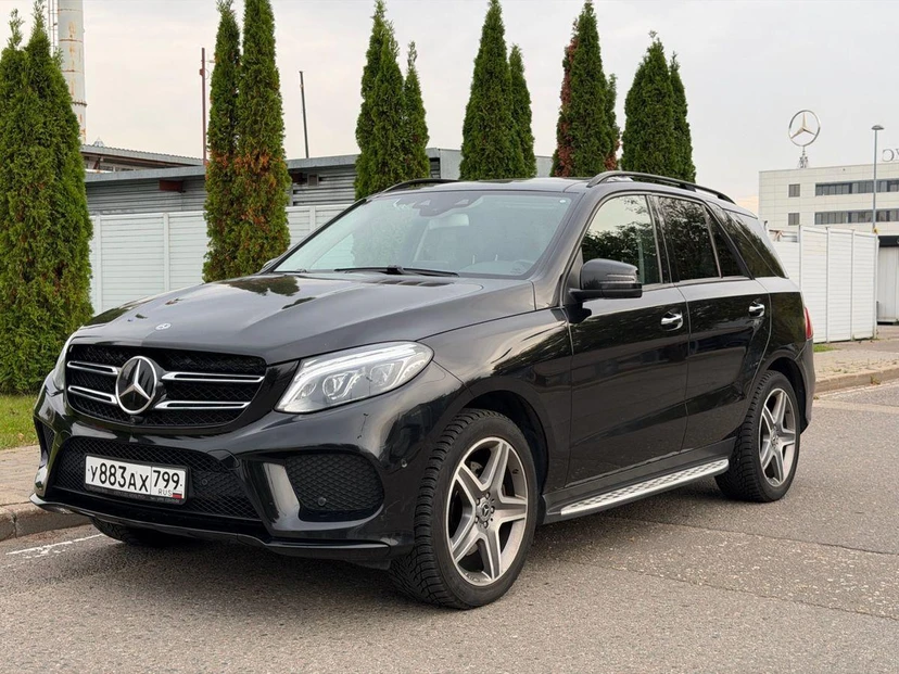 Mercedes-Benz GLE I поколение (W166) 300 3.5 AT 4Matic (249 л.с.) Особая серия Чёрный 2017 с пробегом 75 500 км