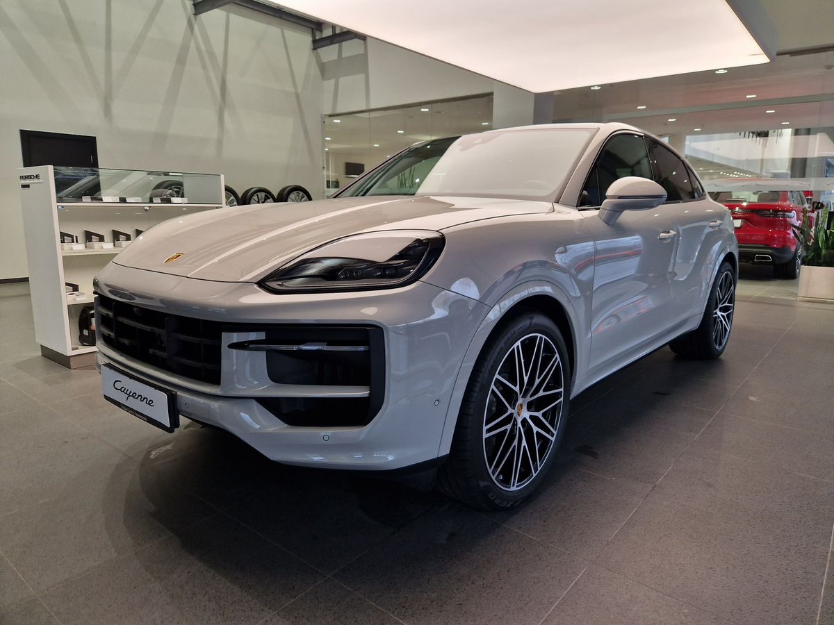 Порше кайен 2023 года. Porsche Cayenne 2023. Cayenne Coupe 2023.