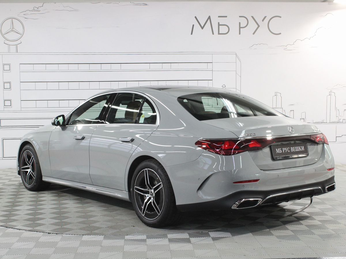 Автомобиль Mercedes-Benz E-Класс VI поколение (W214/S214) 2.0 AT 4Matic (258 л.с.) AMG Line Серый 2025 с пробегом 26 км