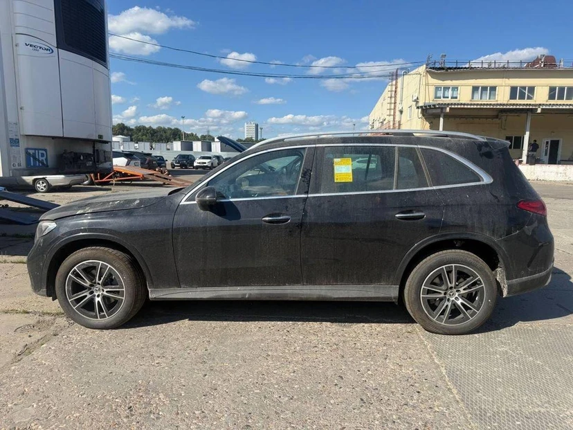 Mercedes-Benz GLC II поколение (X254) 2.0 AT 4Matic (204 л.с.) Luxury 5 seat Чёрный 2026