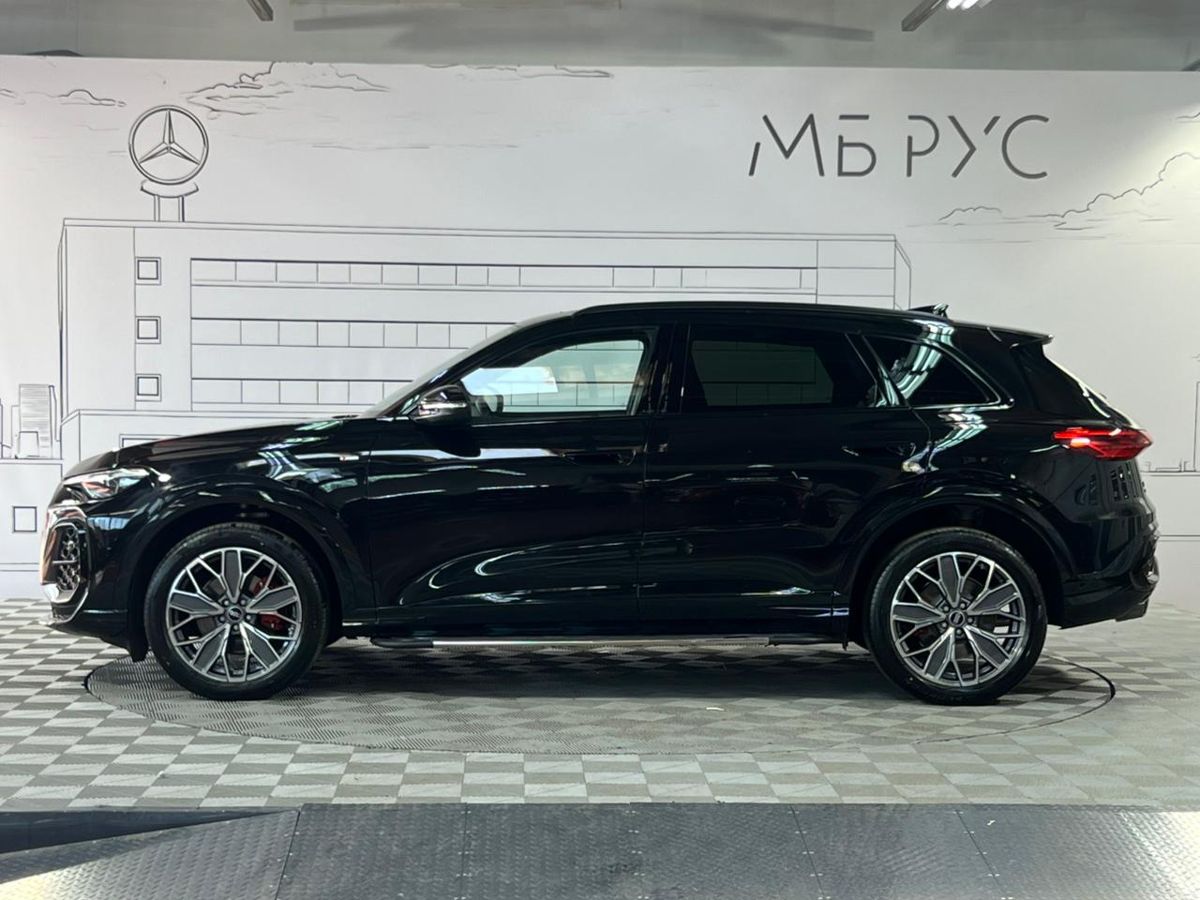 Автомобиль Audi Q5 III поколение 2.0 AMT 4WD (204 л.с.) S-Line Белый 2025 с пробегом 50 км