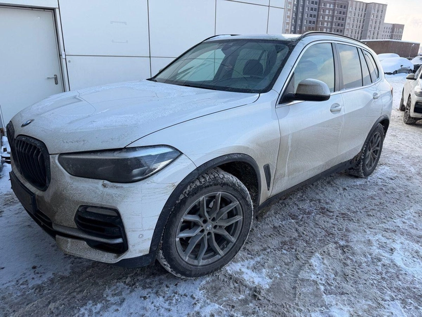 Автомобиль BMW X5 IV поколение (G05) 3.0d AT 4WD (249 л.с.) Business Plus Белый 2019 с пробегом 143 811 км