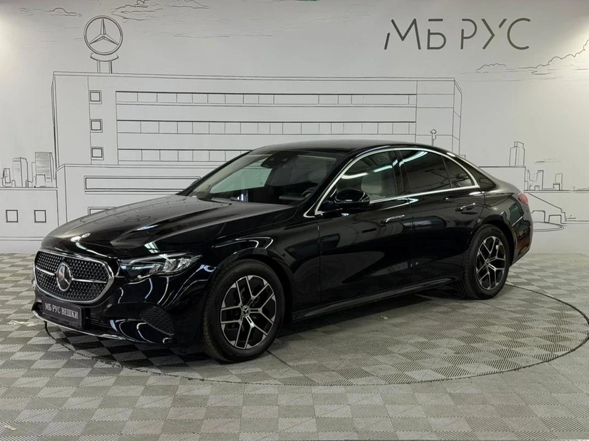 Автомобиль Mercedes-Benz E-Класс VI поколение (W214/S214) 2.0 AT (204 л.с.) Base Чёрный 2025 с пробегом 810 км