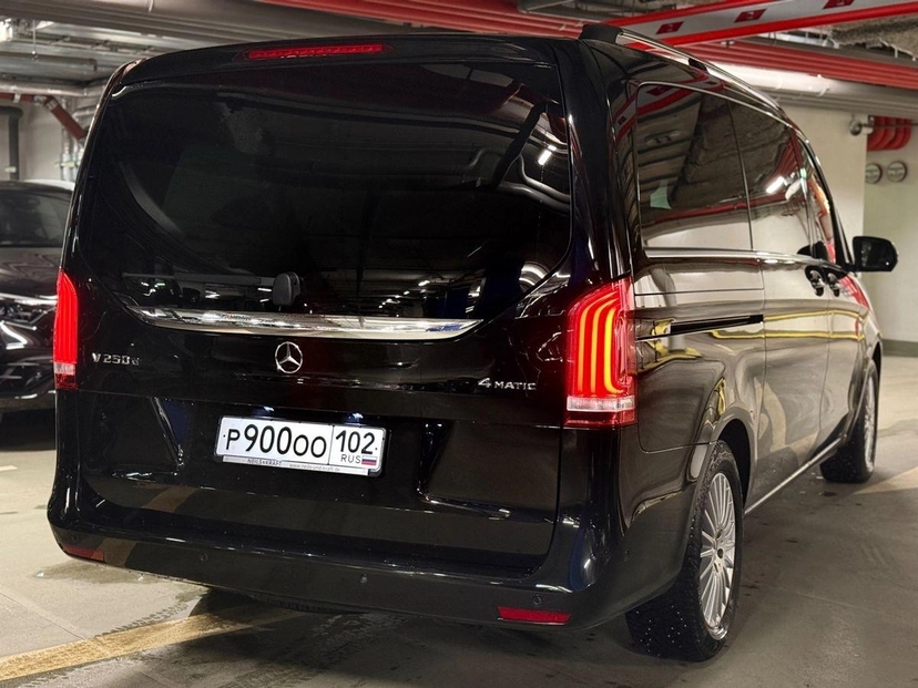 Автомобиль Mercedes-Benz V-Класс II поколение (W447) 250 2.1d AT 4Matic Long (190 л.с.) Base Чёрный 2015 с пробегом 115 428 км