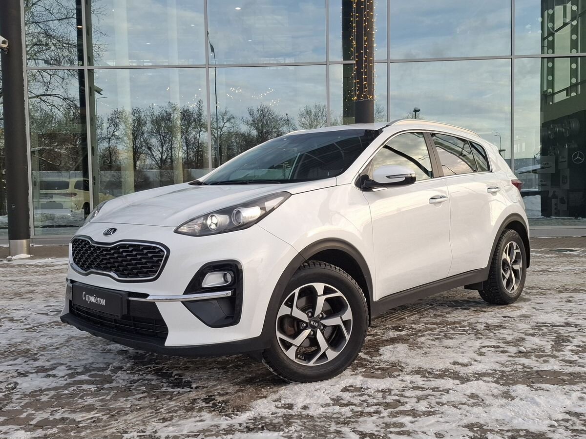 Автомобиль Kia Sportage IV [рестайлинг] 2.0 AT (150 л.с.) Luxe Белый 2018 с пробегом 119 558 км