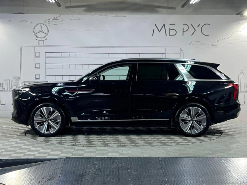 Автомобиль Hongqi E-HS9 I поколение 99 kWh Electro AT 4WD (405 кВт) Deluxe Чёрный 2021 с пробегом 4 821 км