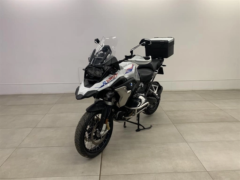 Мотоцикл BMW Motorrad R 1250 GS I поколение R 1250 GS Base Белый 2021 с пробегом 8 754 км