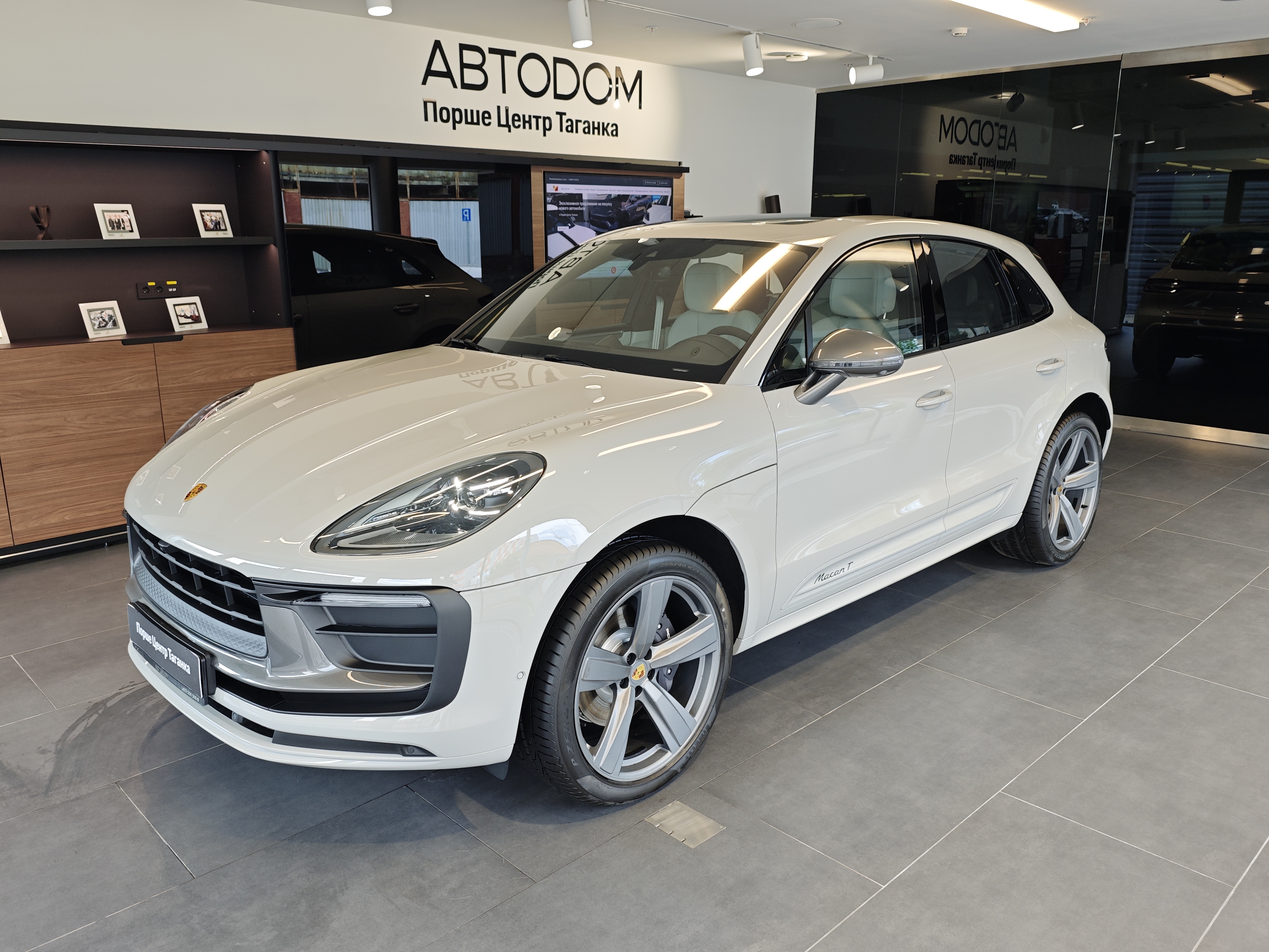Porsche Macan I [2-й рестайлинг] 2.0 AMT 4WD (265 л.с.) T Серый 2026 