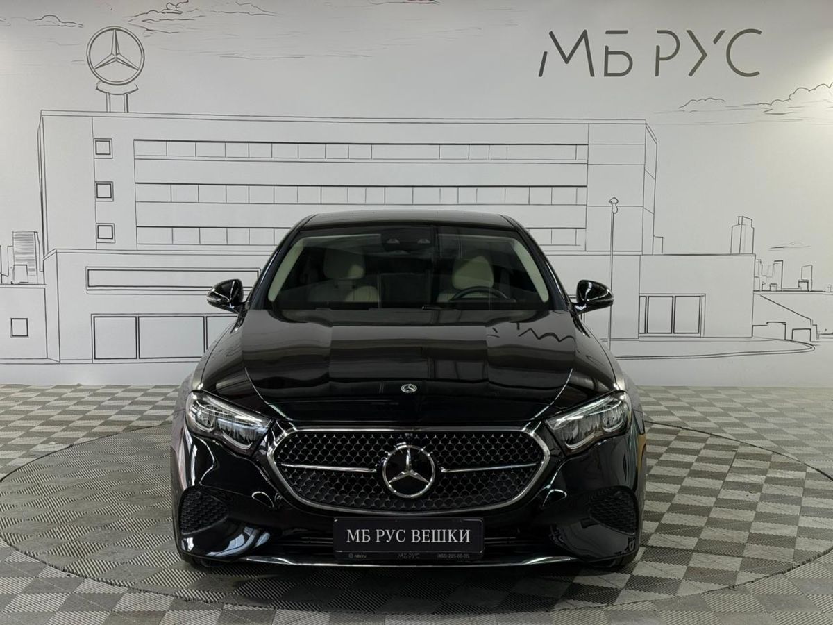 Автомобиль Mercedes-Benz E-Класс VI поколение (W214/S214) 2.0 AT (204 л.с.) Base Чёрный 2025 с пробегом 810 км