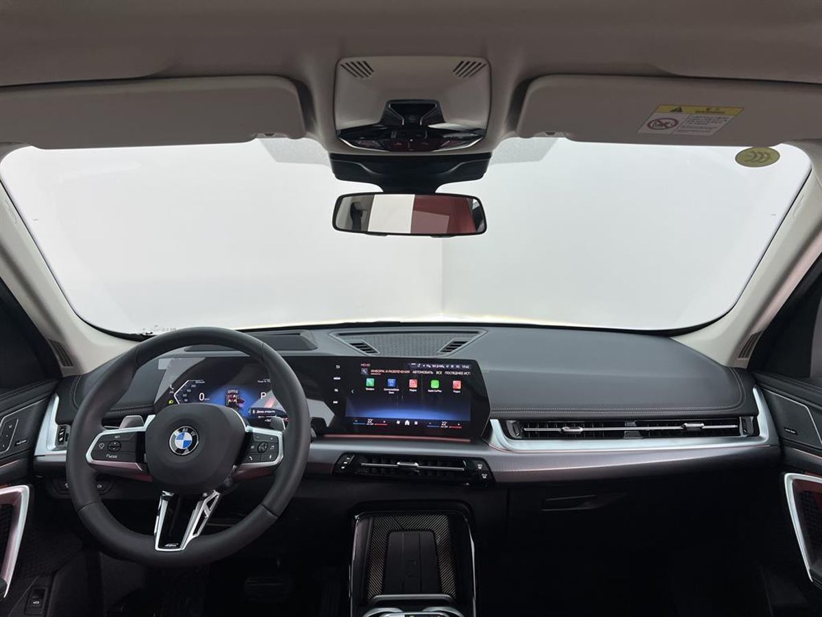 Автомобиль BMW X1 III поколение (U11) 2.0 AMT 4WD (204 л.с.) XDrive25Li X Design Package Чёрный 2025 