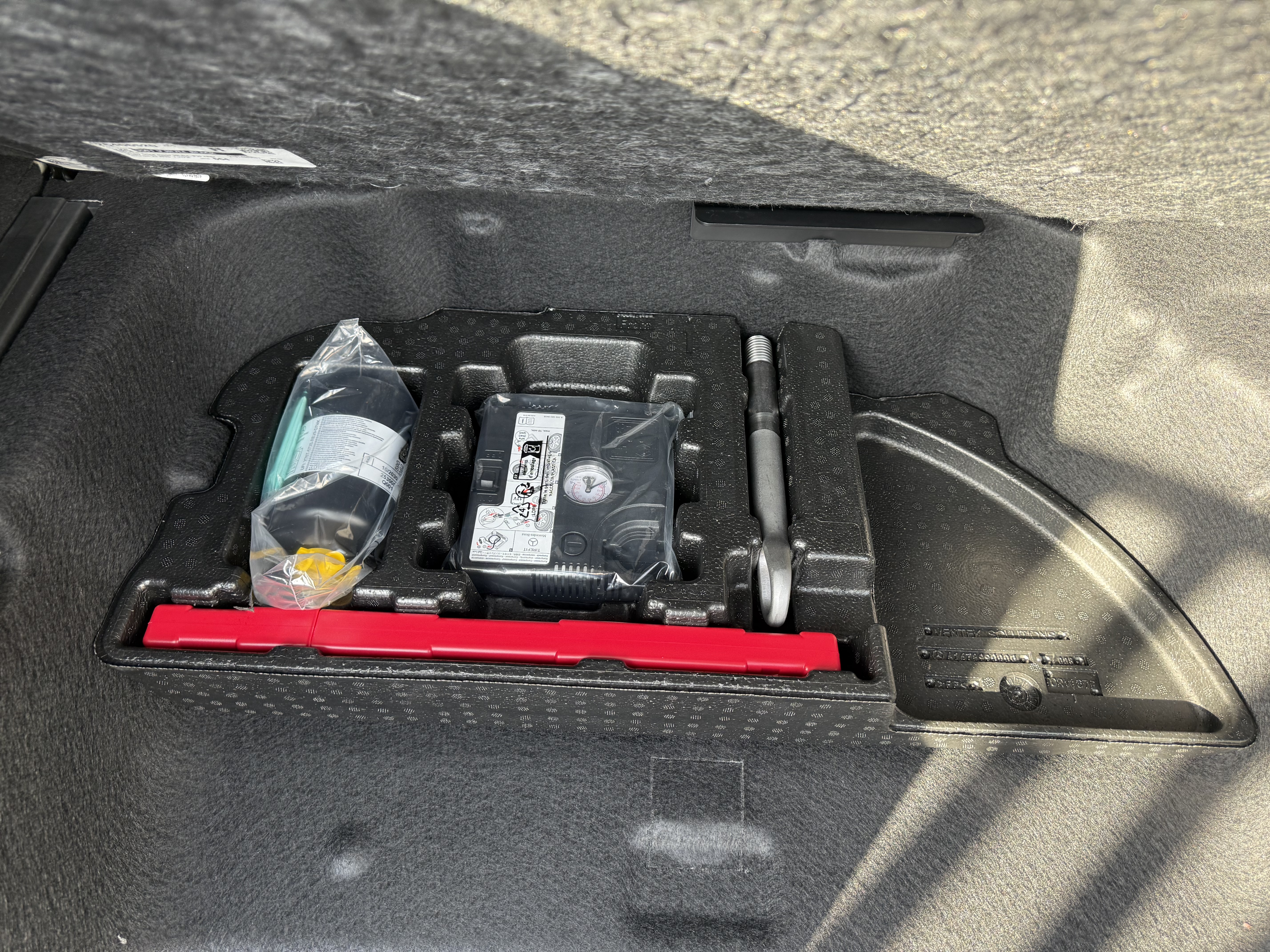 Автомобиль Mercedes-Benz GLE II (V167) [рестайлинг] 300 2.0d AT 4Matic (269 л.с.) Base Чёрный 2025 