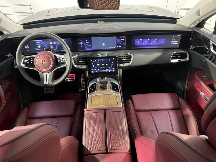 Автомобиль Hongqi E-HS9 I поколение 99 kWh Electro AT 4WD (405 кВт) Deluxe Чёрный 2021 с пробегом 4 821 км