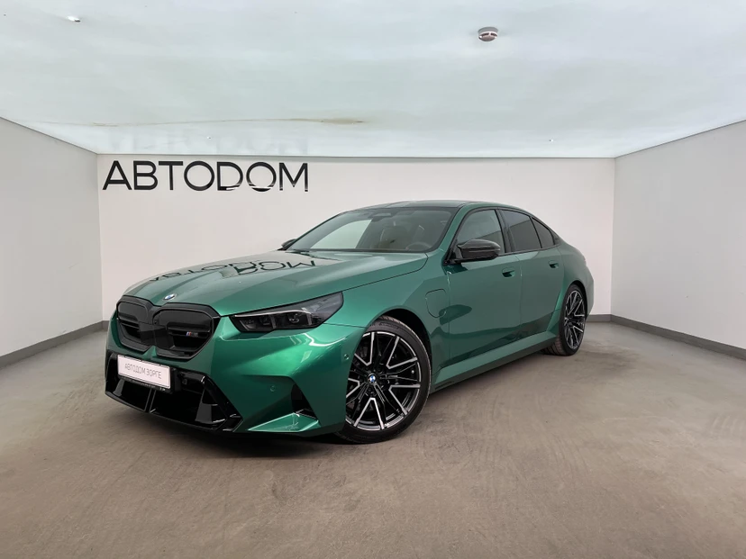 BMW M5 VII поколение (G90) 4.4hyb AT 4WD (727 л.с.) M5 Зелёный 2024